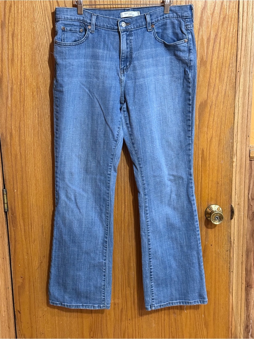 Levi's Women's 515 sz 14 Medium Blue bootcut Jeans